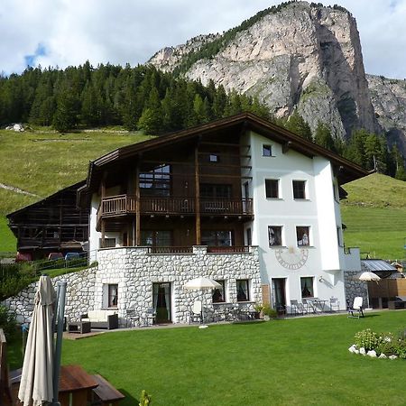Cedepuent De Sot Daire Selva di Val Gardena Oda fotoğraf